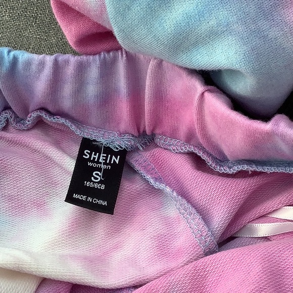 TIE DYED JOGGERS & CROPPED SWEATSHIRT SET - Picture 9 of 13